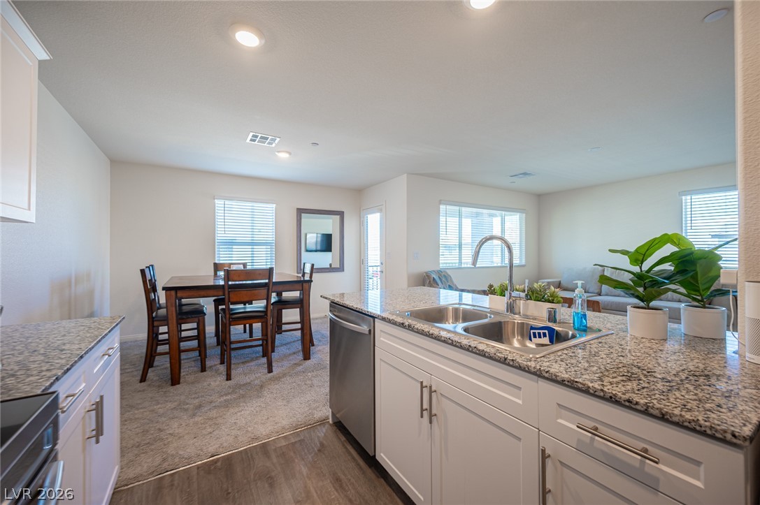 2673 Champagne Gold Avenue North Las Vegas NV 89086