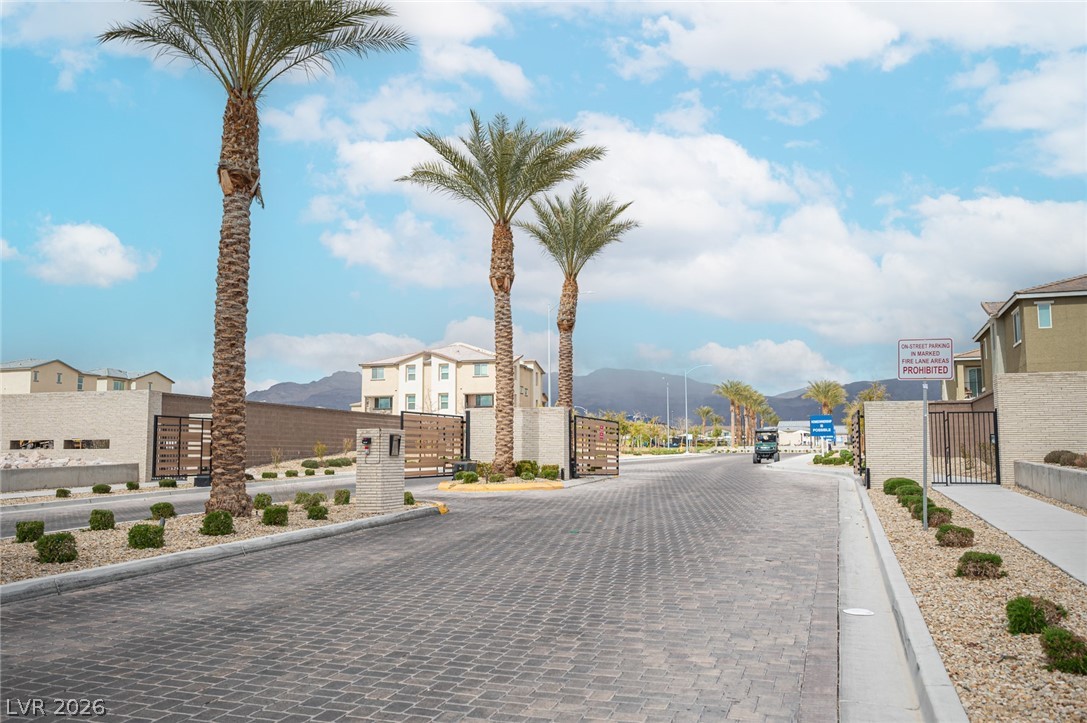 2673 Champagne Gold Avenue North Las Vegas NV 89086