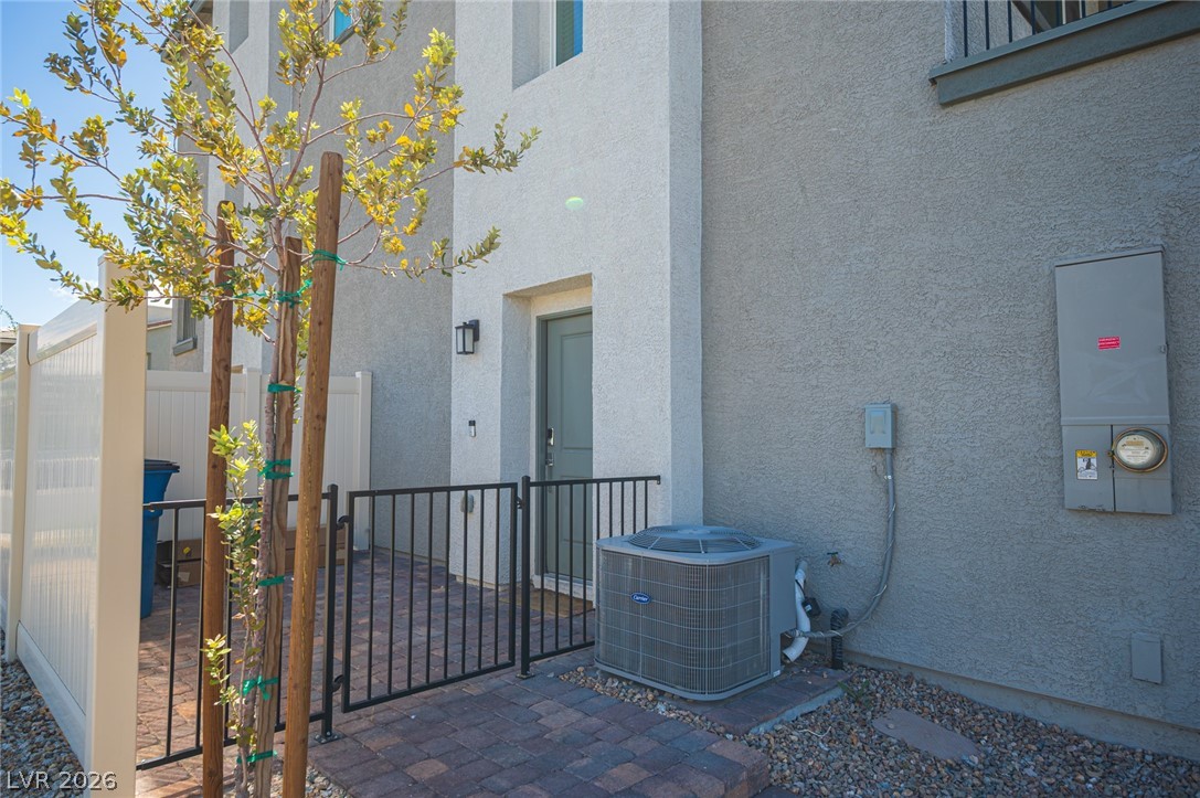 2673 Champagne Gold Avenue North Las Vegas NV 89086
