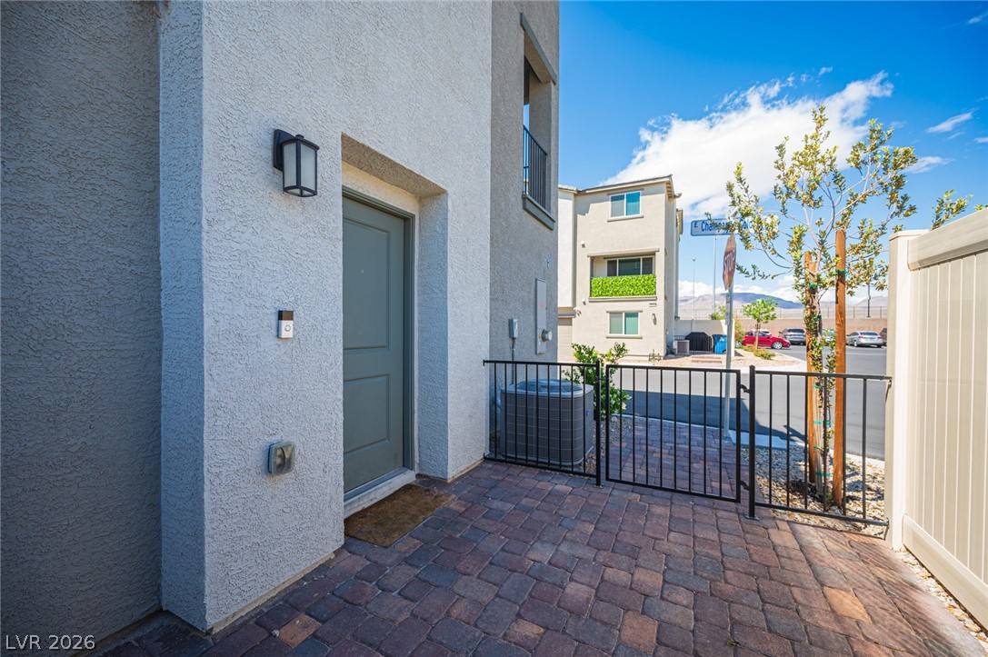 2673 Champagne Gold Avenue North Las Vegas NV 89086