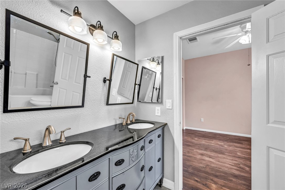 1004 Washington Oaks Street Las Vegas NV 89128