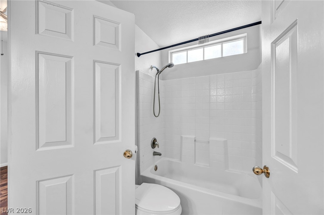 1004 Washington Oaks Street Las Vegas NV 89128