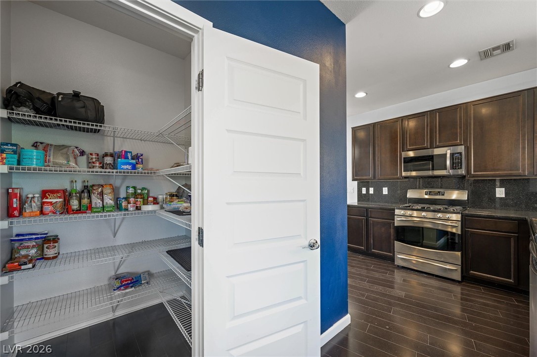 9386 Hopcroft Avenue Las Vegas NV 89178