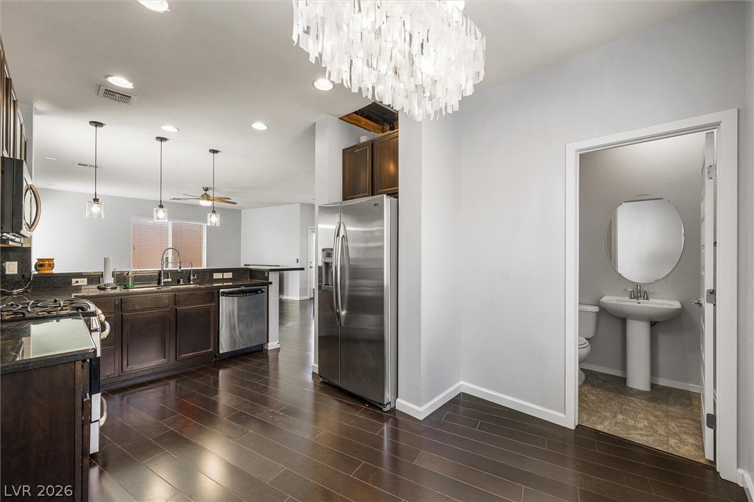 9386 Hopcroft Avenue Las Vegas NV 89178