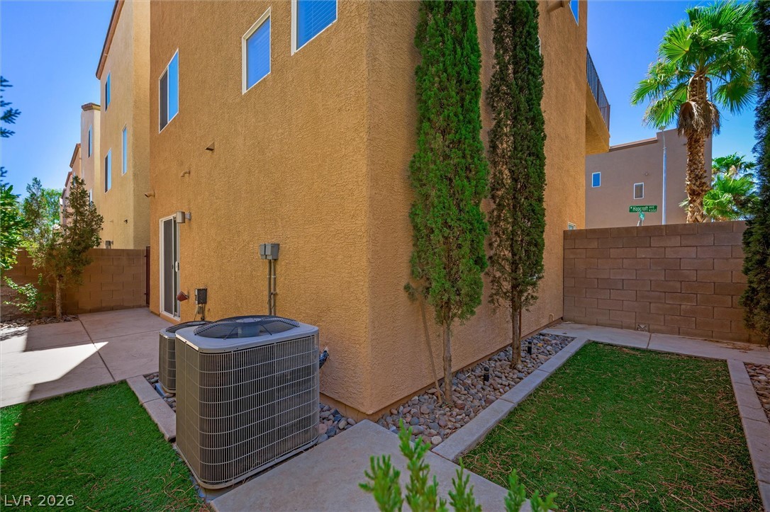 9386 Hopcroft Avenue Las Vegas NV 89178