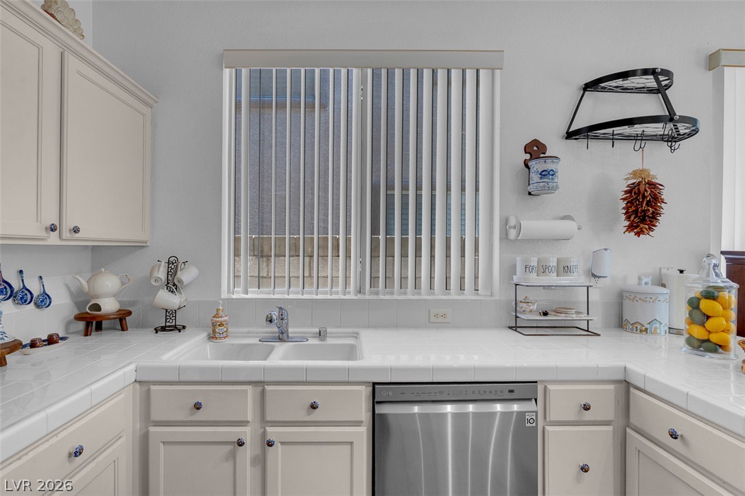 1853 Windward Court Henderson NV 89012
