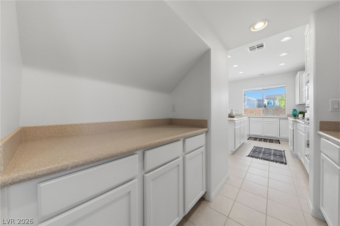 9456 Bluff Ledge Avenue Las Vegas NV 89149