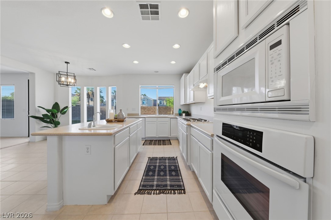 9456 Bluff Ledge Avenue Las Vegas NV 89149
