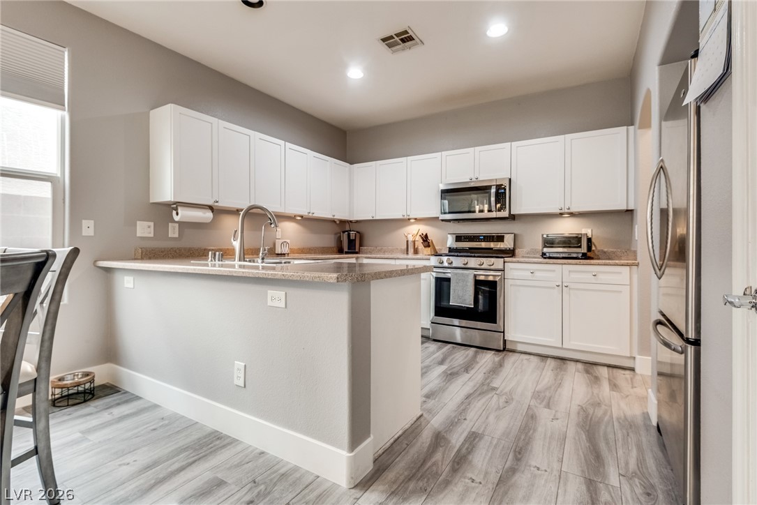 9421 Steeltree Street Las Vegas NV 89143