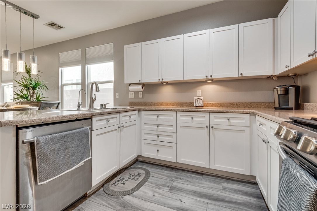 9421 Steeltree Street Las Vegas NV 89143