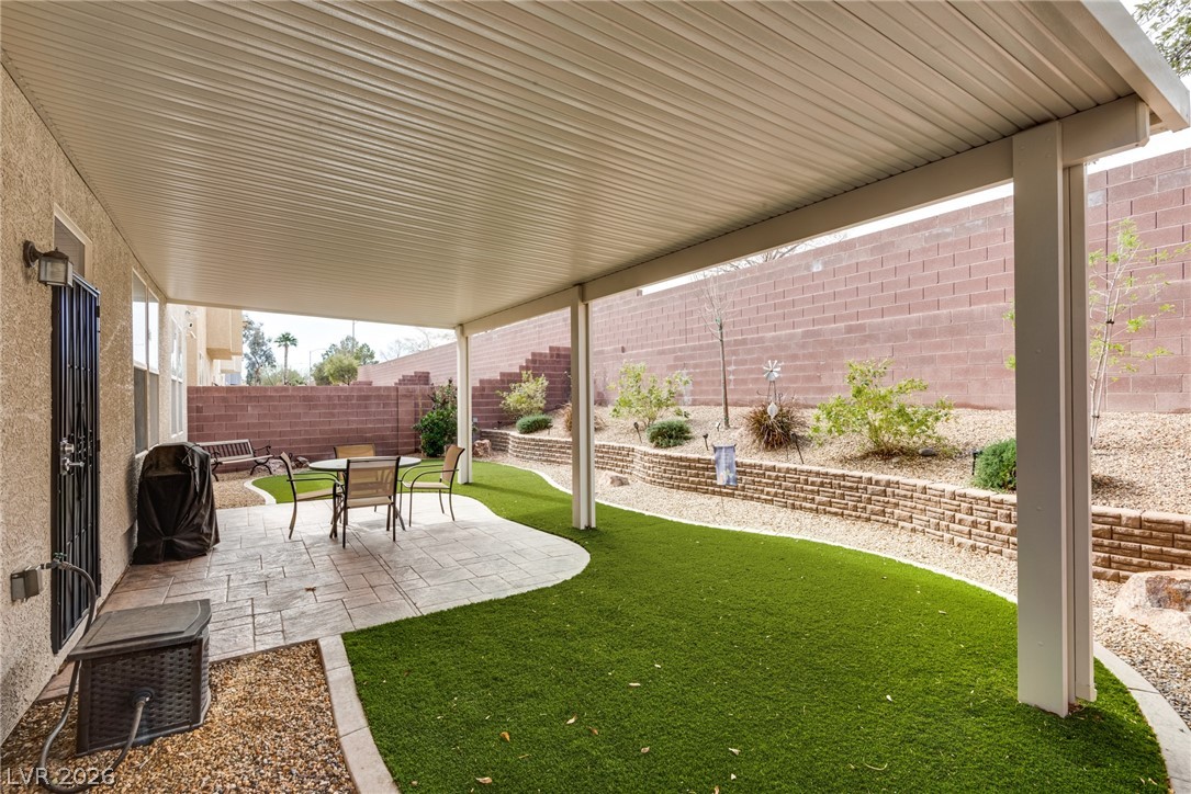 9421 Steeltree Street Las Vegas NV 89143
