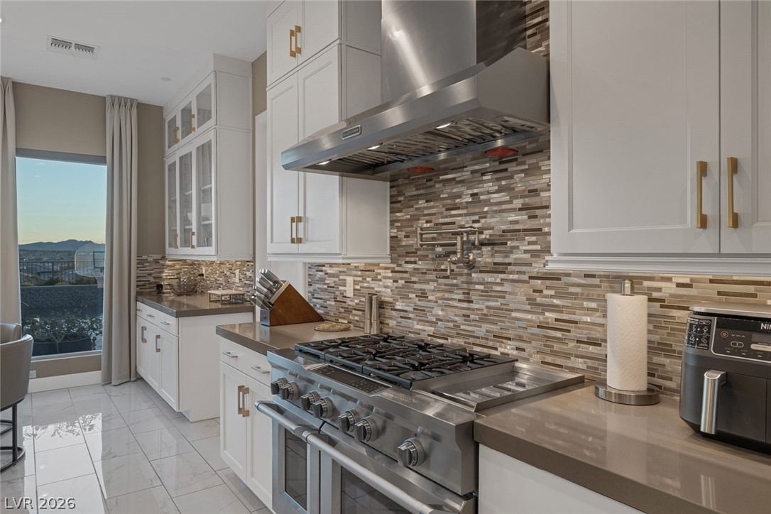 2171 King Crest Court Henderson NV 89052
