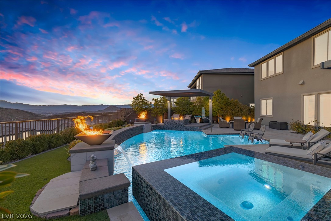 2171 King Crest Court Henderson NV 89052