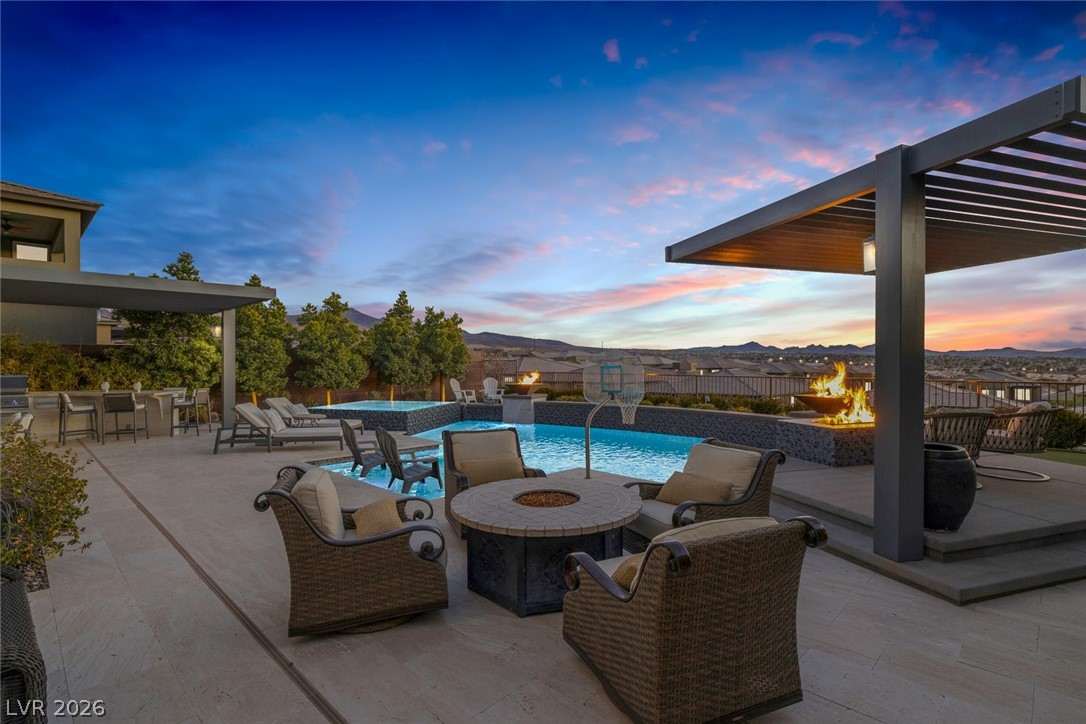 2171 King Crest Court Henderson NV 89052