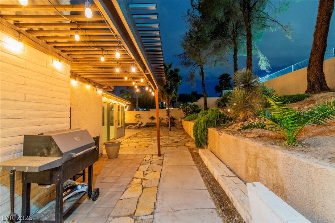 2457 Swan Lane Las Vegas NV 89121