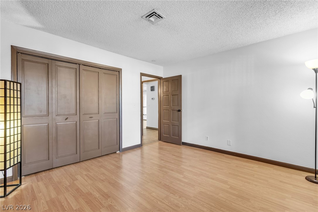 2457 Swan Lane Las Vegas NV 89121