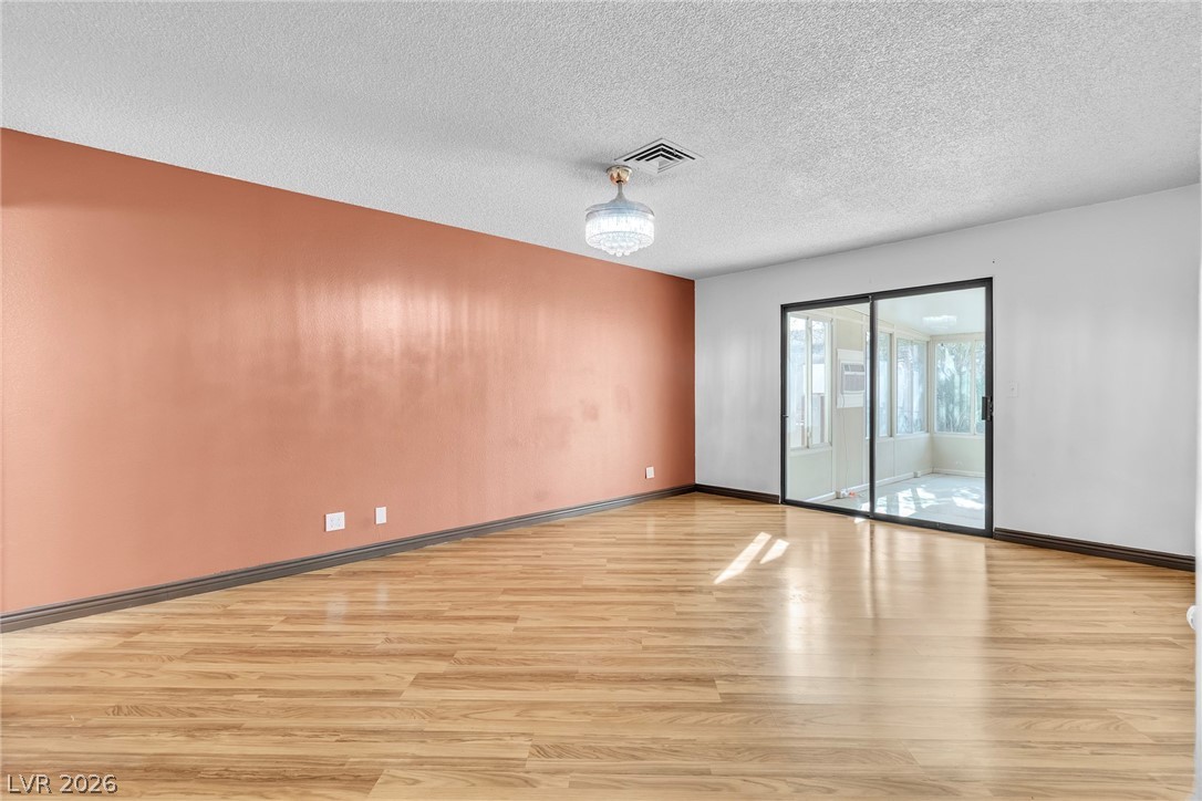 2457 Swan Lane Las Vegas NV 89121