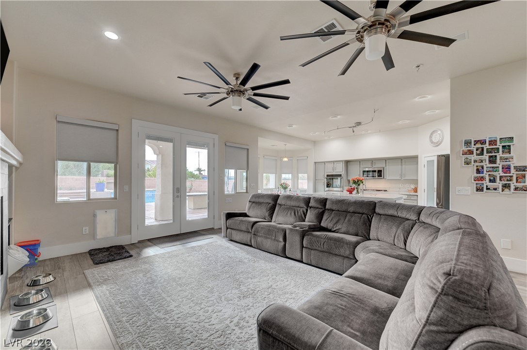 135 East Mesa Verde Lane Las Vegas NV 89123