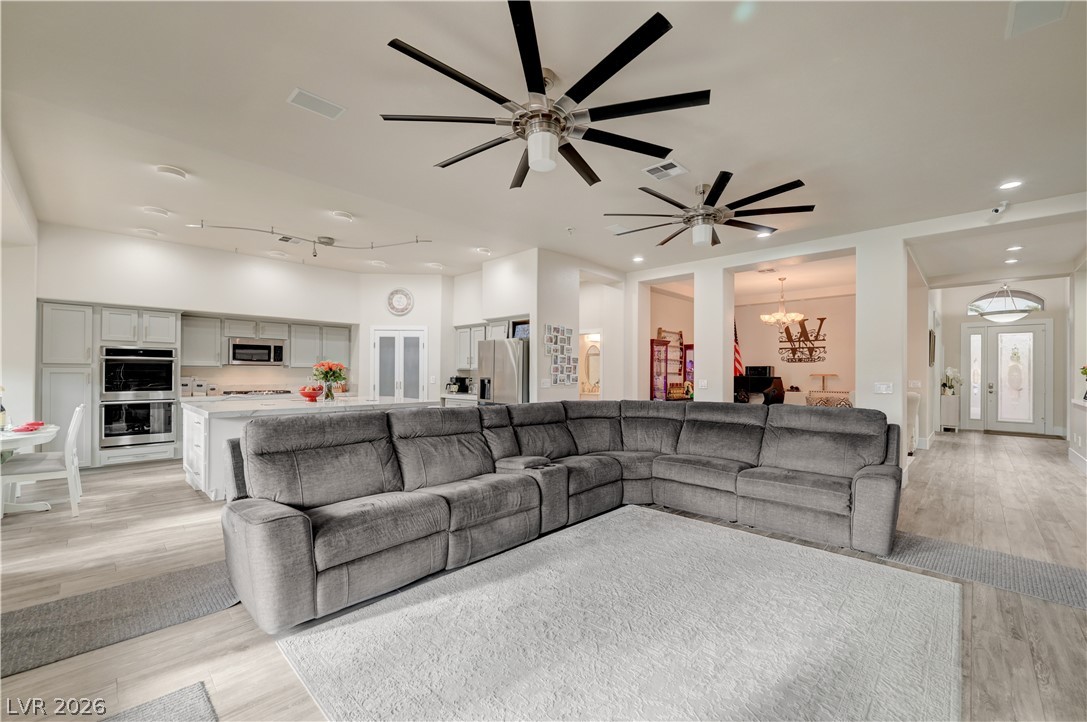 135 East Mesa Verde Lane Las Vegas NV 89123