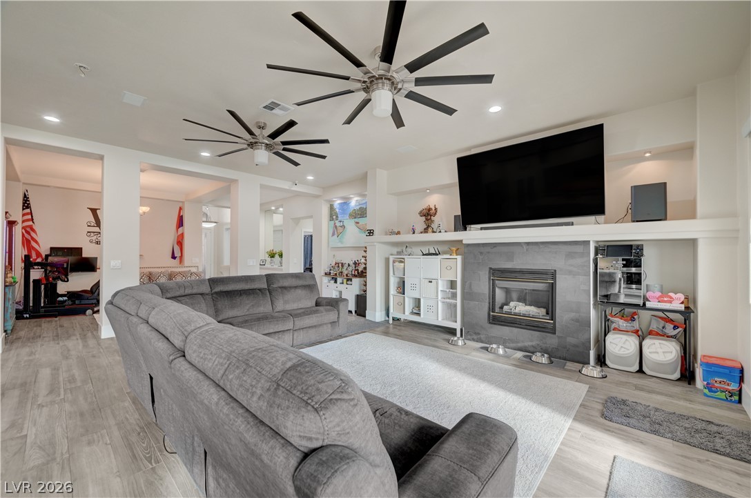 135 East Mesa Verde Lane Las Vegas NV 89123