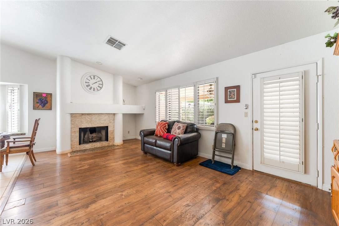 2305 Bear Valley Street Las Vegas NV 89128