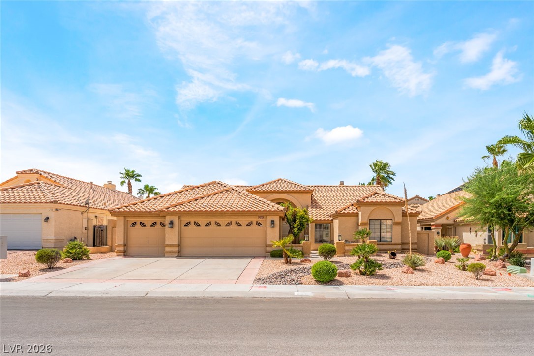 2305 Bear Valley Street Las Vegas NV 89128