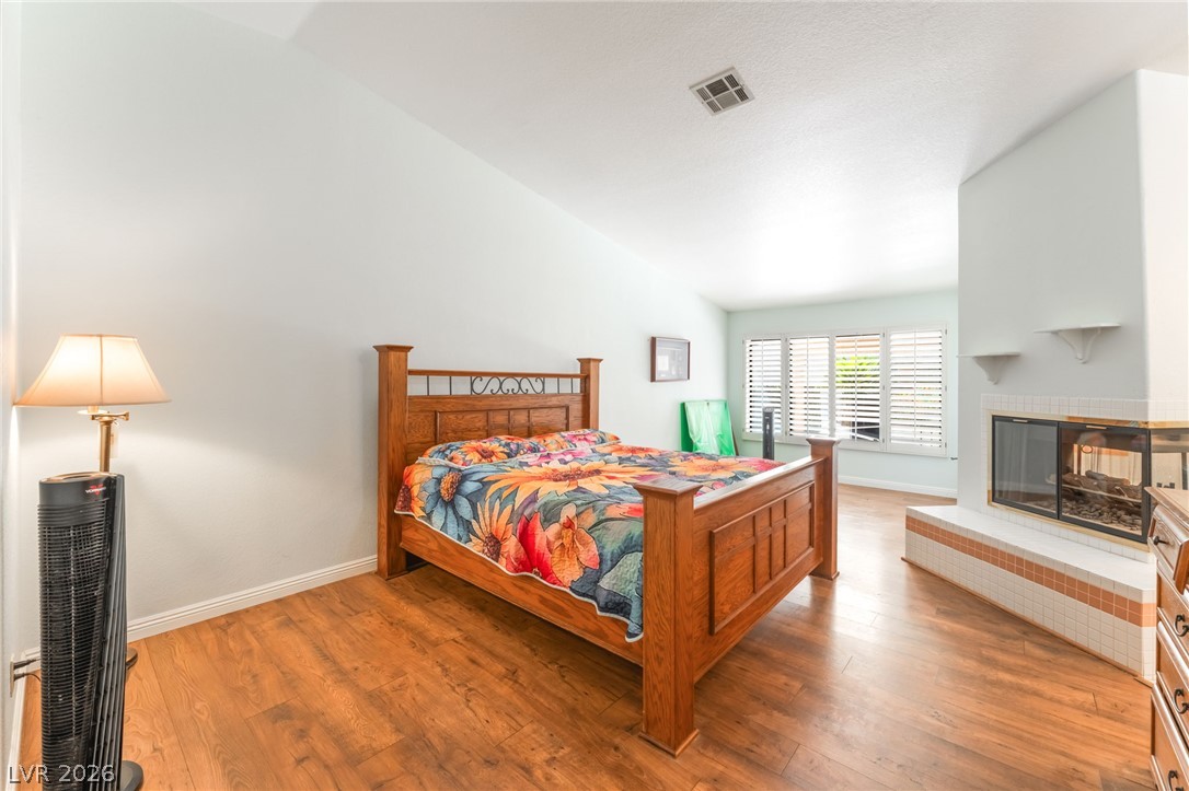 2305 Bear Valley Street Las Vegas NV 89128