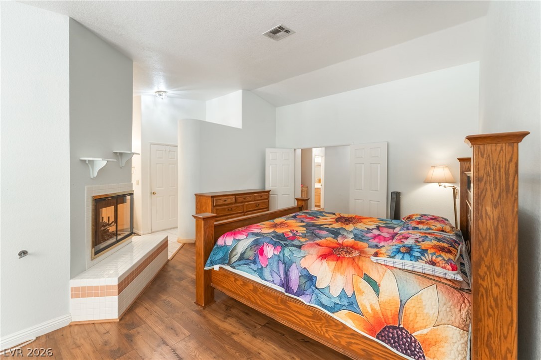 2305 Bear Valley Street Las Vegas NV 89128