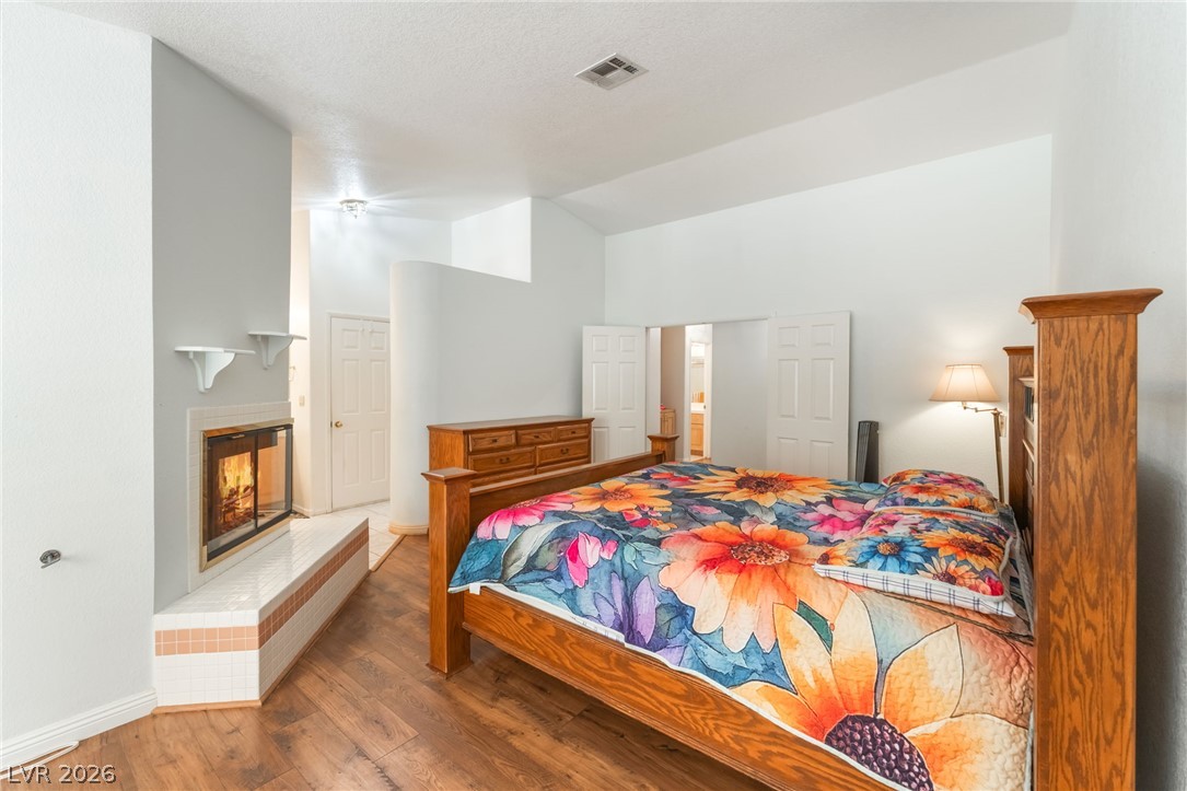 2305 Bear Valley Street Las Vegas NV 89128