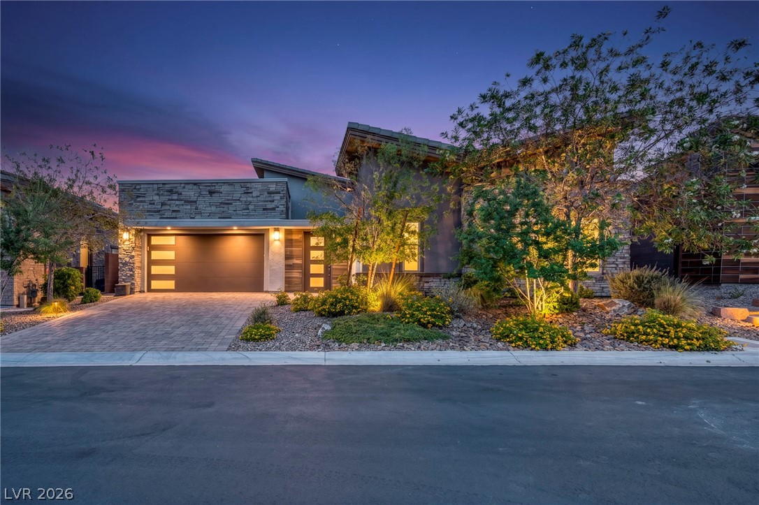 6184 Willow Rock Street Las Vegas NV 89135