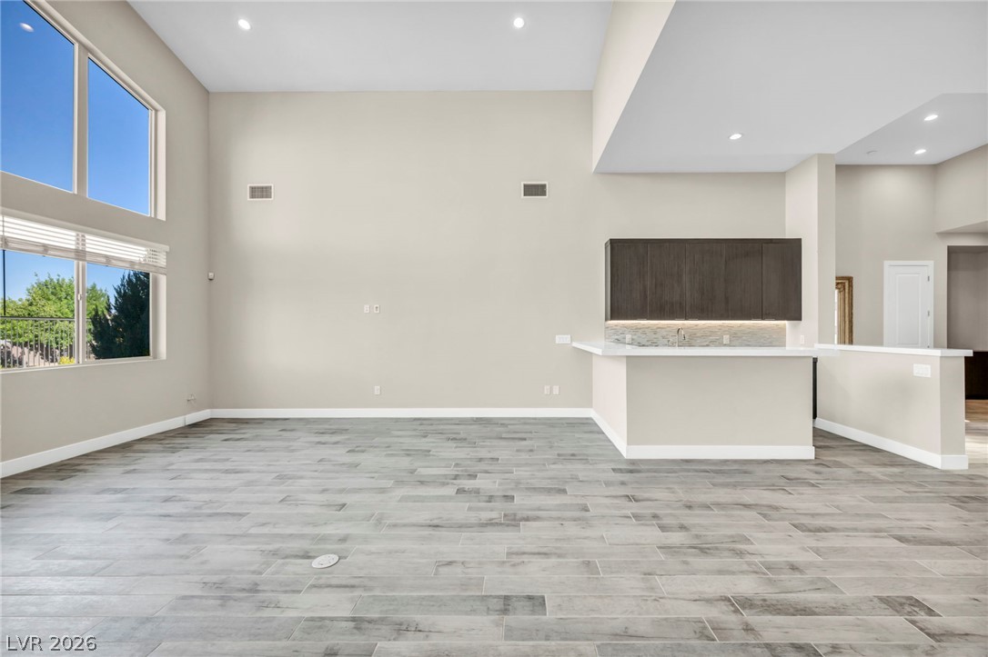 6184 Willow Rock Street Las Vegas NV 89135