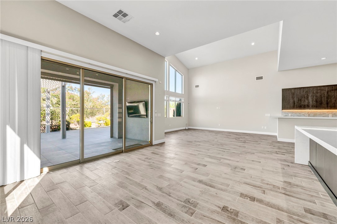 6184 Willow Rock Street Las Vegas NV 89135