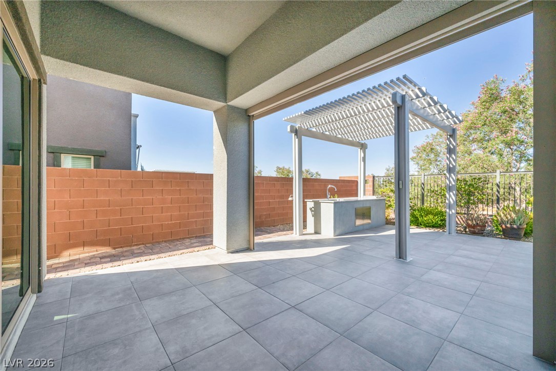 6184 Willow Rock Street Las Vegas NV 89135