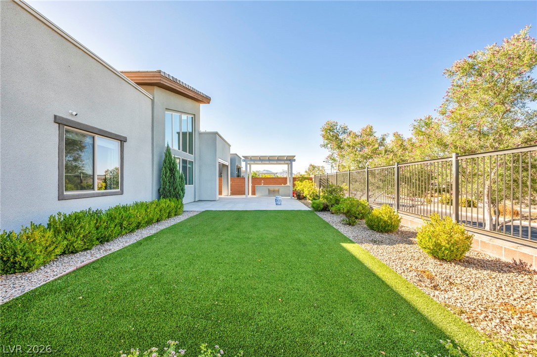 6184 Willow Rock Street Las Vegas NV 89135