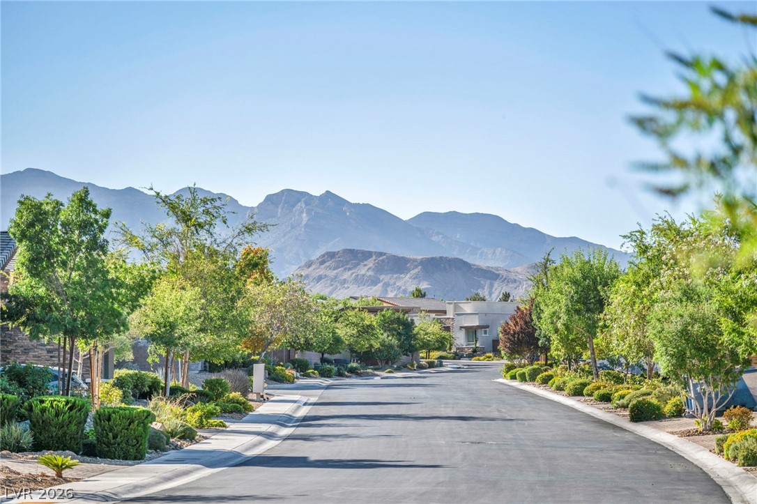 6184 Willow Rock Street Las Vegas NV 89135