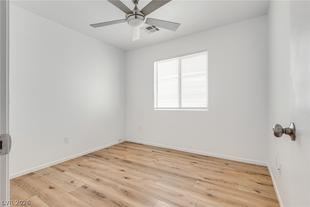 4833 Whispering Spring Avenue Las Vegas NV 89131