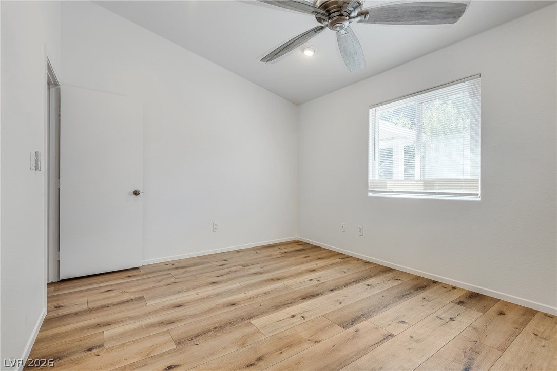 4833 Whispering Spring Avenue Las Vegas NV 89131