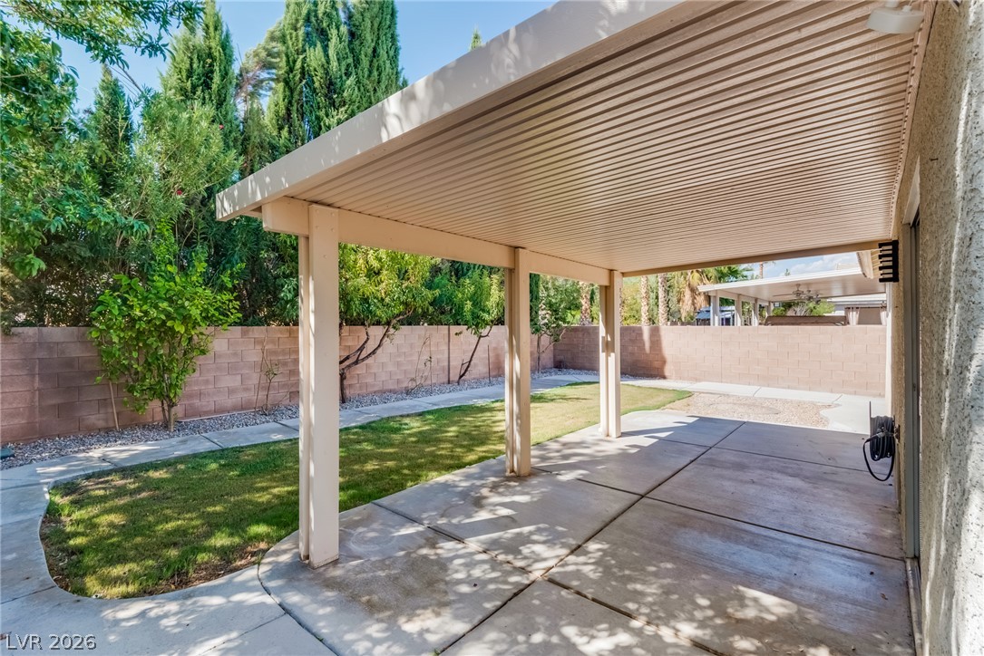 4833 Whispering Spring Avenue Las Vegas NV 89131