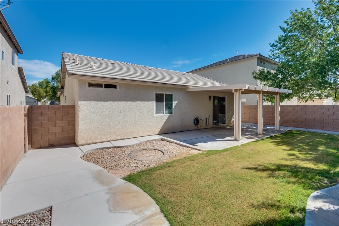 4833 Whispering Spring Avenue Las Vegas NV 89131