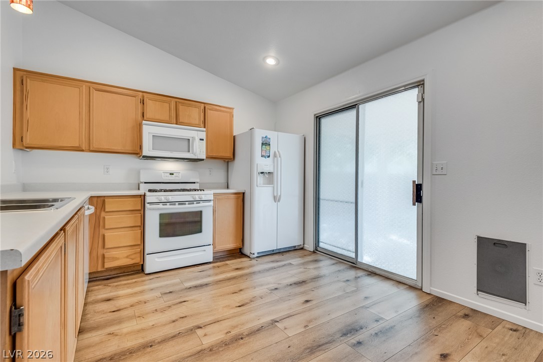 4833 Whispering Spring Avenue Las Vegas NV 89131