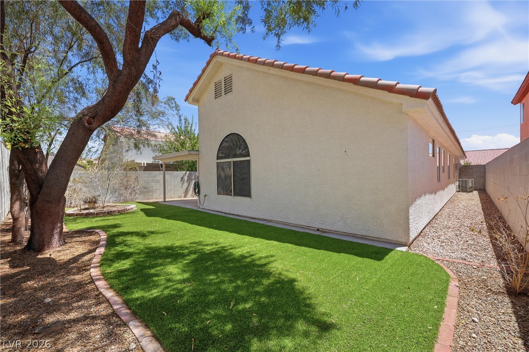 1221 Rainbow Meadows Drive Las Vegas NV 89128