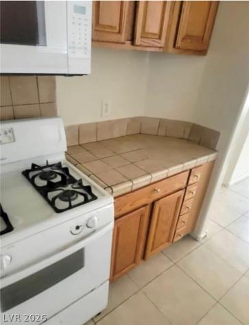 3237 Perching Bird Lane North Las Vegas NV 89084