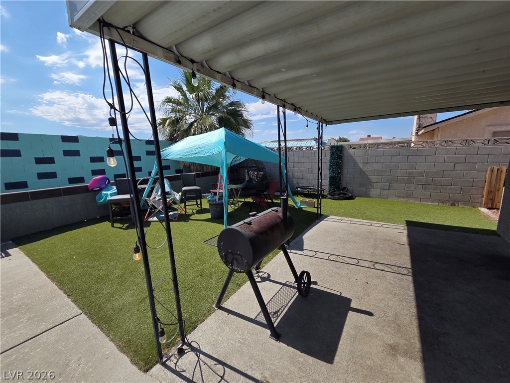 912 Alan Shepard Street Las Vegas NV 89145