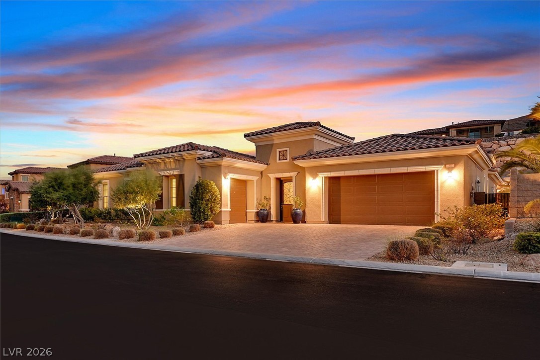 21 Grand Masters Drive Las Vegas NV 89141