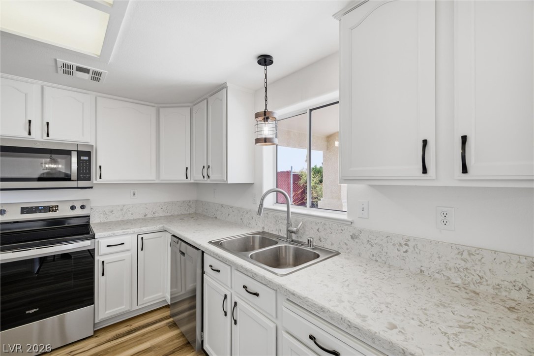 841 East Falcon Street Pahrump NV 89048