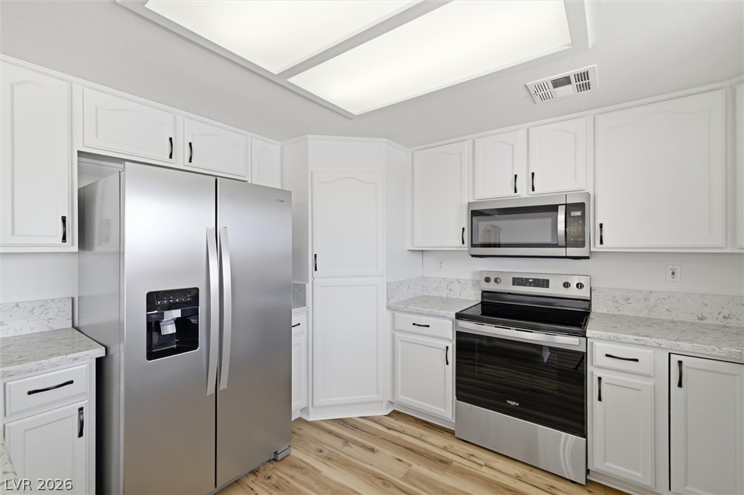 841 East Falcon Street Pahrump NV 89048