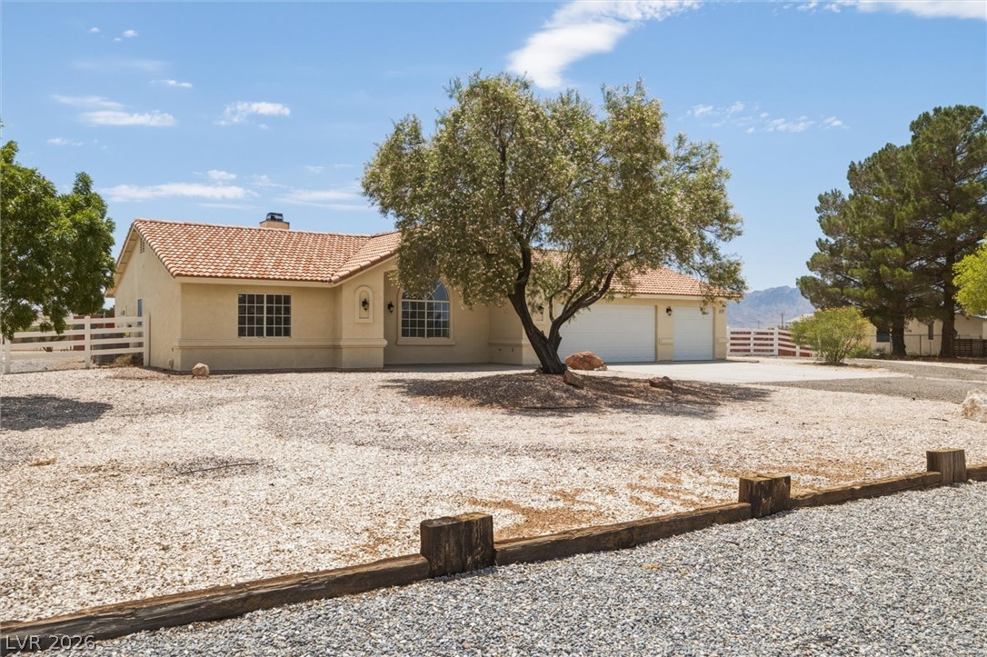 841 East Falcon Street Pahrump NV 89048