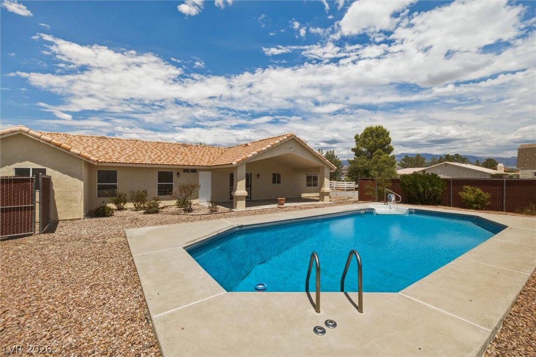 841 East Falcon Street Pahrump NV 89048
