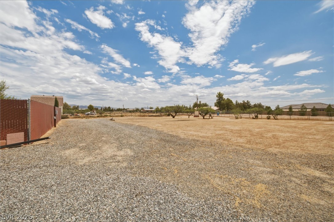 841 East Falcon Street Pahrump NV 89048