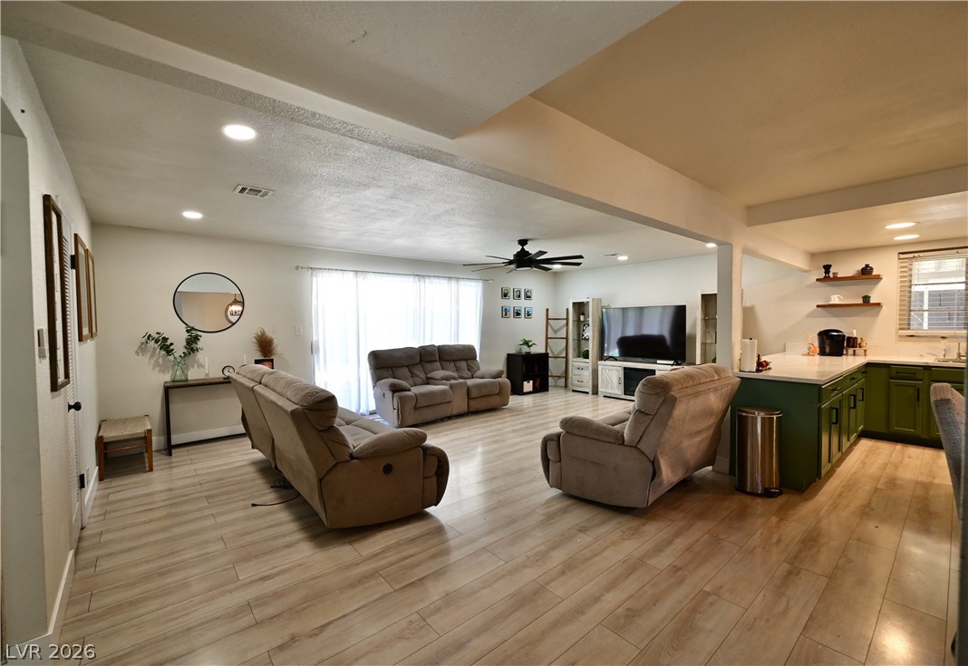 2016 East Oakey Boulevard Las Vegas NV 89104